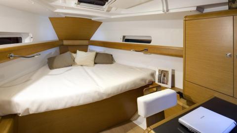 Jeanneau Sun Odyssey 419 : Cabine avant Jeanneau Sun Odyssey 419 : Cabine avant