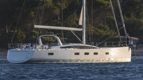 Jeanneau Yacht 64' : Au mouillage Jeanneau Yacht 64' : Au mouillage
