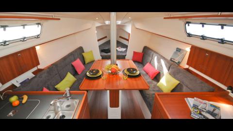 J-Boats - J-Composites J 97 E: intérieur J-Boats - J-Composites J 97 E: intérieur