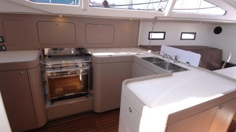 RM Yachts RM 1260: galley RM Yachts RM 1260: galley
