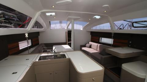 RM 1360 carré vue depuis la cuisine RM 1360 carré vue depuis la cuisine