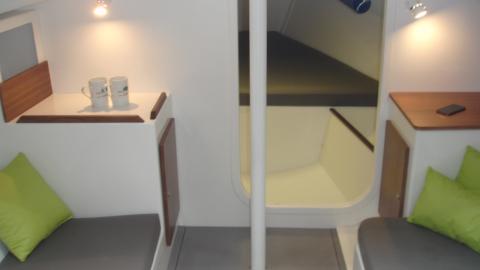 J-Boats - J-Composites J 88 : Carré vue d'ensemble J-Boats - J-Composites J 88 : Carré vue d'ensemble