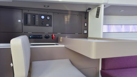 RM 1070: La table à cartes est bien dimensionnée RM 1070: La table à cartes est bien dimensionnée