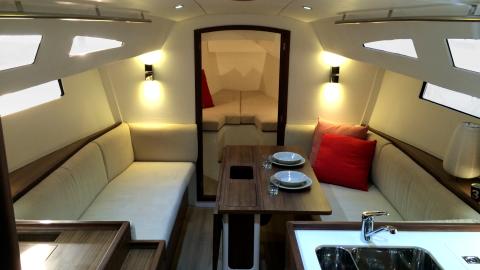 J-Boats - J-Composites J 112 E : un intérieur agréable J-Boats - J-Composites J 112 E : un intérieur agréable
