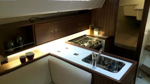 J-Boats - J-Composites J 112 E : cuisine J-Boats - J-Composites J 112 E : cuisine