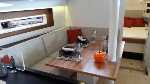 RM Yachts RM 1180 : carré RM Yachts RM 1180 : carré