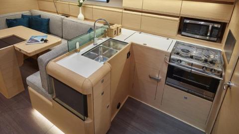 Jeanneau Sun Odyssey 449 : Cuisine Jeanneau Sun Odyssey 449 : Cuisine