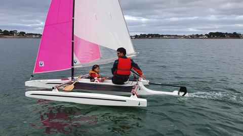 Astus 14.5 : idéal seul ou avec un enfant Astus 14.5 : idéal seul ou avec un enfant