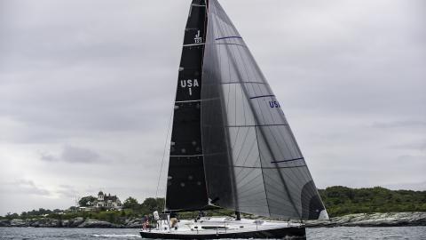 J 121 Sport sous voiles J 121 Sport sous voiles