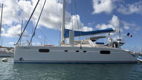 Catana 471 Owner Version : Au mouillage en Martinique