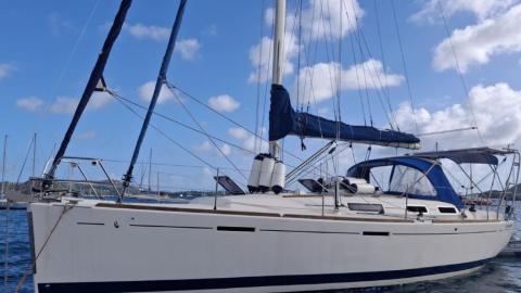 Dufour 365 Grand Large : Au mouillage en Martinique
