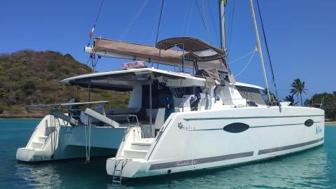 Fountaine Pajot Hélia 44  : Au mouillage en Martinique