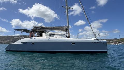 Fountaine Pajot Lavezzi 40 : Au mouillage en Martinique