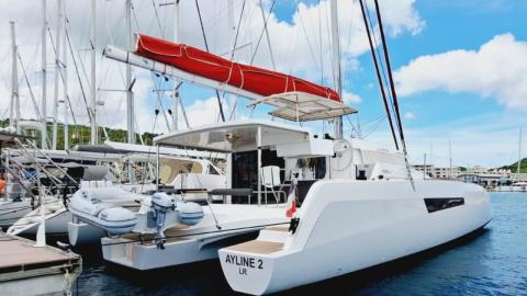 NEEL-TRIMARANS Neel 47  : A quai en Martinique