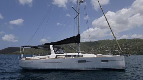 Bénéteau Oceanis 38 : Mouillage en Martinique