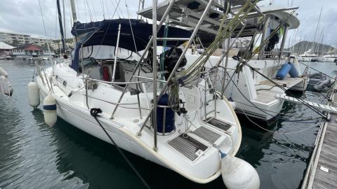 Bénéteau Oceanis 461 : En marina