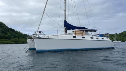 Jeantot Marine Privilege 12M : Au mouillage en Martinique