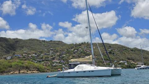 Alliaura Marine Privilège 495 : Au mouillage en Martinique