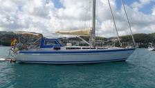 Glacer Yachts 44 : Au mouillage en Martinique