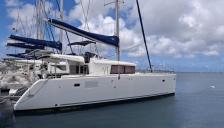 Lagoon 450F : En marina