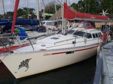 Bénéteau Evasion 36 : A quai marina Rio Dulce