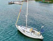 Yachting France Jouët 37 : Au mouillage en Martinique