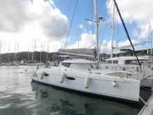 Fountaine Pajot Lavezzi 40 Maestro : En marina 