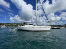 Bénéteau Oceanis 393 Clipper : Au mouillage en Martinique autre vue