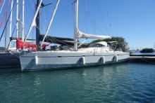 Fora Marine RM 1350 : Au ponton en Martinique