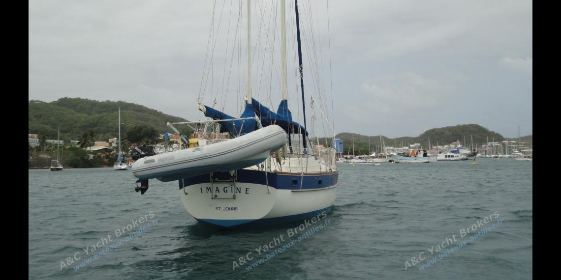 Irwin Yacht Irwin 41 : Annexe sur bossoirs Irwin Yacht Irwin 41 : Annexe sur bossoirs