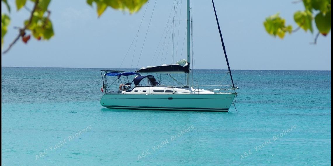 Sun Odyssey 37 : Au mouillage en Caraïbes Sun Odyssey 37 : Au mouillage en Caraïbes