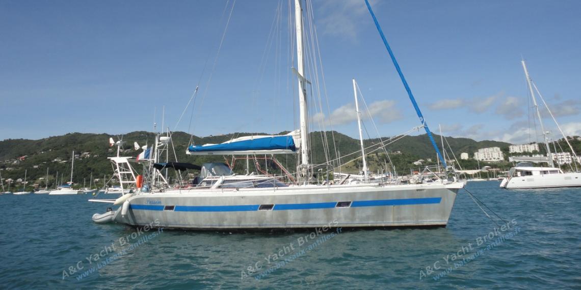 Pacific Highway 465 : Au mouillage en Martinique Pacific Highway 465 : Au mouillage en Martinique