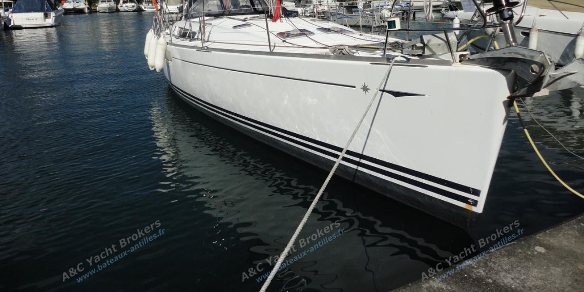 Sun Odyssey 49: En Marina Sun Odyssey 49: En Marina