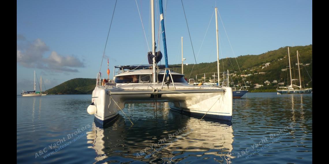 Fountaine Pajot Athena 38 : Au mouillage du Marin Fountaine Pajot Athena 38 : Au mouillage du Marin