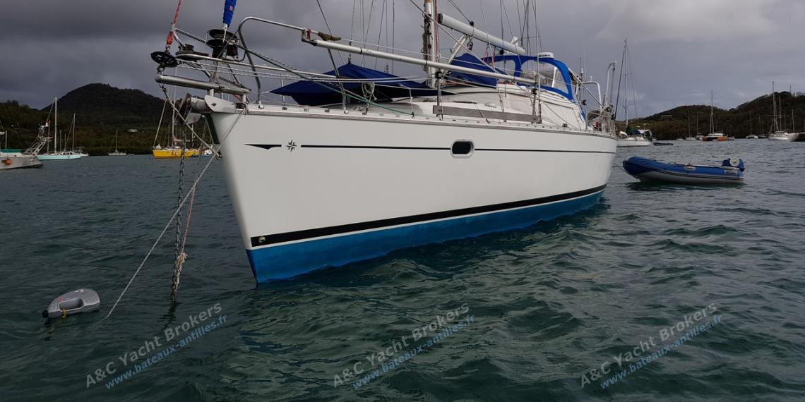 Sun Odyssey 40 DS: At anchorage in Martinique Sun Odyssey 40 DS: At anchorage in Martinique