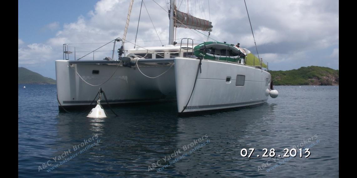 Au mouillage - Lagoon Lagoon 400 4 cabines, Occasion (2010) - Caraïbes (Ref 494) Au mouillage - Lagoon Lagoon 400 4 cabines, Occasion (2010) - Caraïbes (Ref 494)