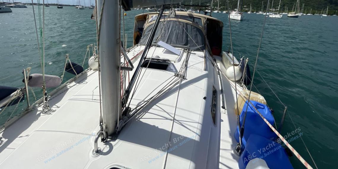 Dufour 36 DI : Roof et capote de roof Dufour 36 DI : Roof et capote de roof