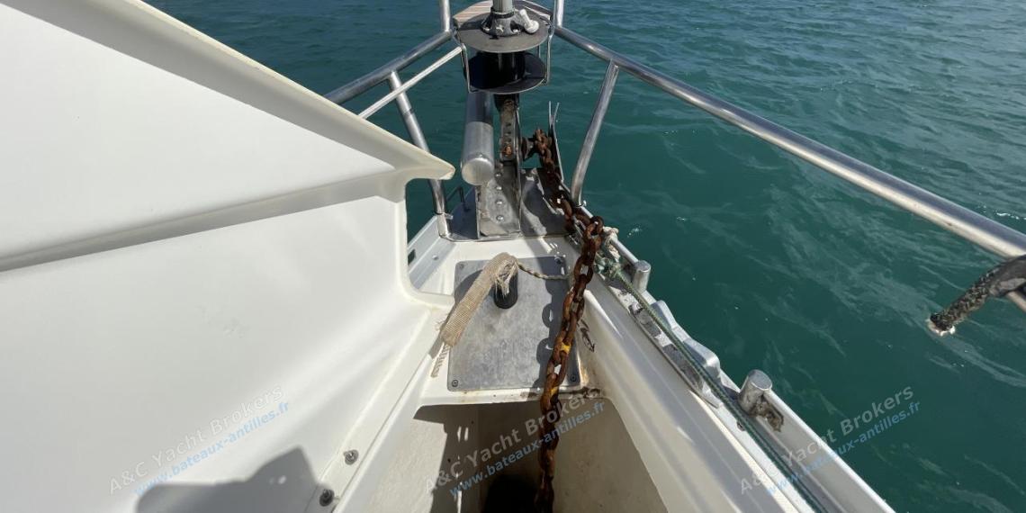 Dufour 36 DI : Enrouleur de génois Dufour 36 DI : Enrouleur de génois