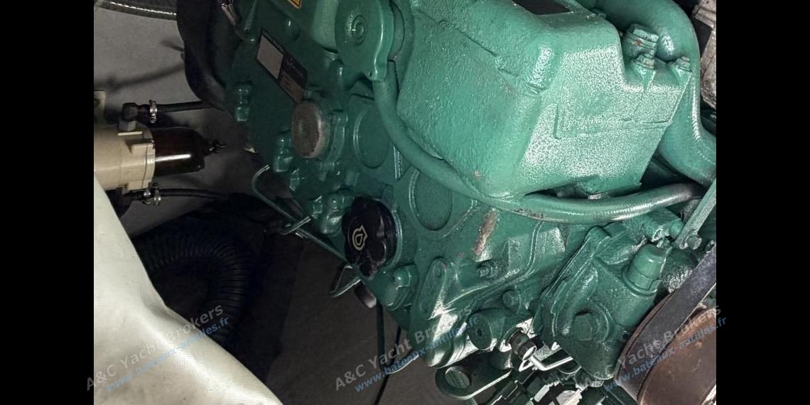 Nautitech 40 open : Moteur Volvo D2-50 Nautitech 40 open : Moteur Volvo D2-50