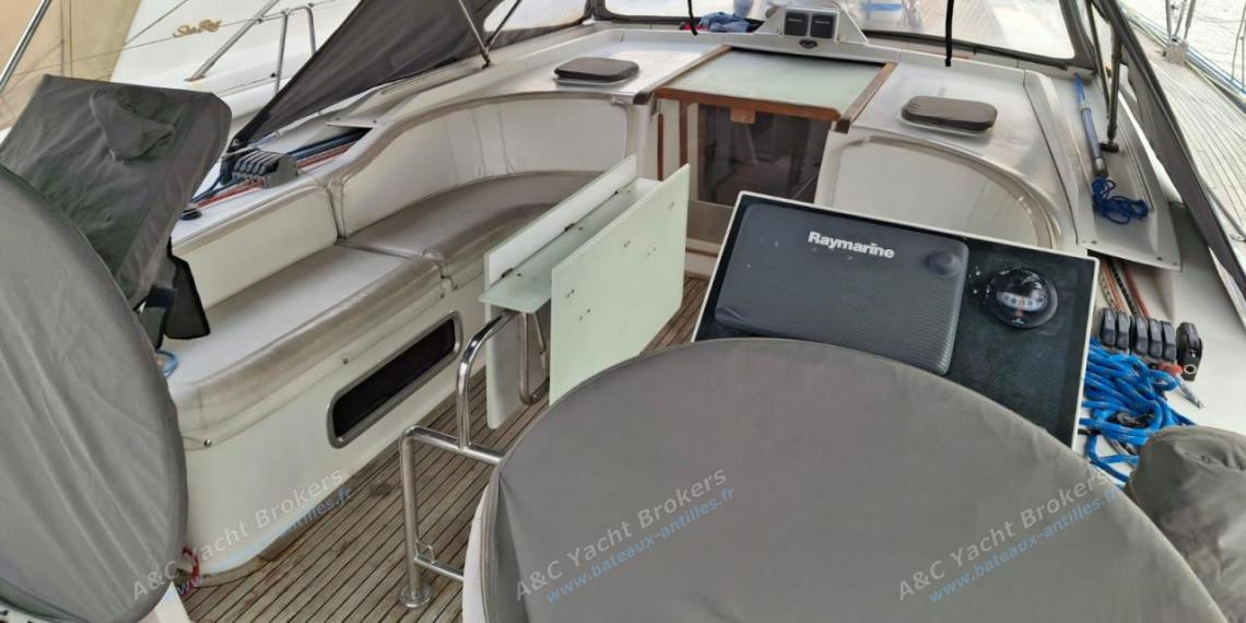 Hanse Yachts 540e : Cockpit et double poste de barre autre vue Hanse Yachts 540e : Cockpit et double poste de barre autre vue