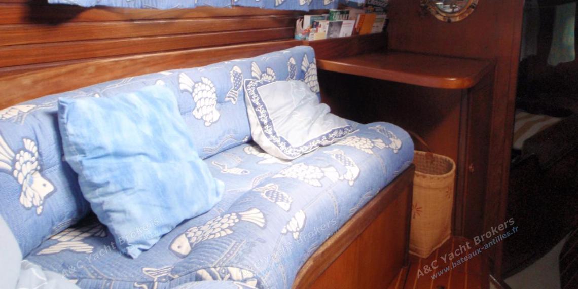 Wauquiez Amphitrite 43 : Banquette autre vue Wauquiez Amphitrite 43 : Banquette autre vue