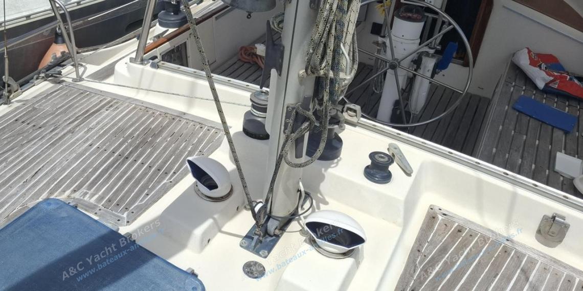 Wauquiez Amphitrite 43 : Cockpit central Wauquiez Amphitrite 43 : Cockpit central