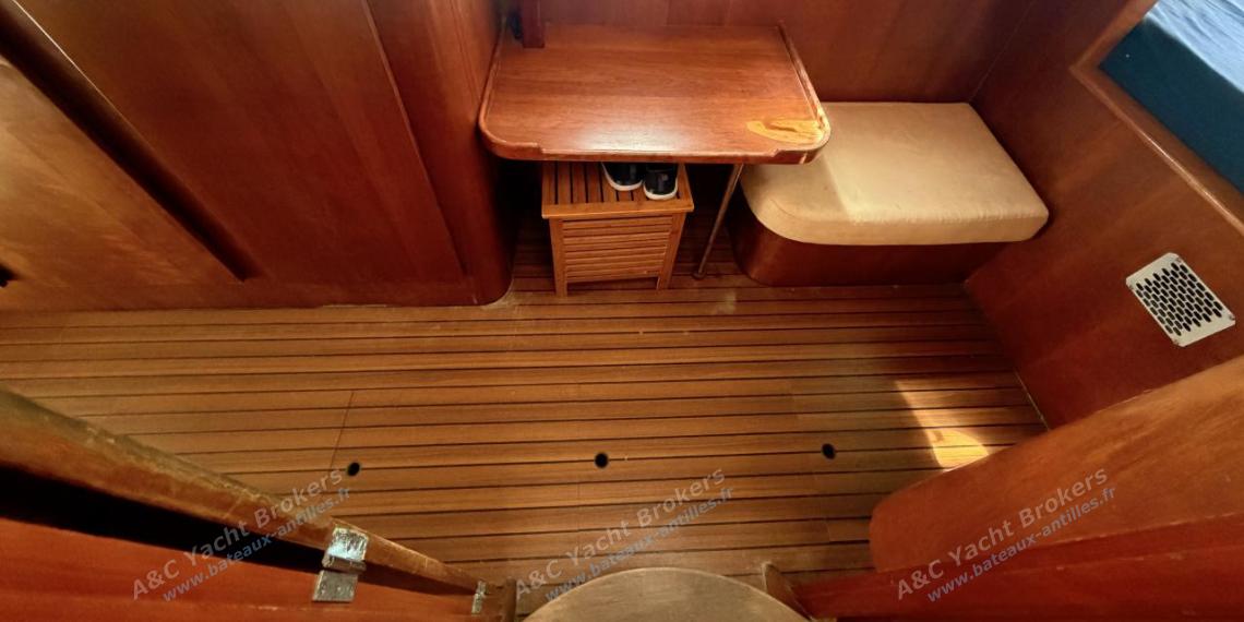 Catana 471 Owner Version : Coque tribord vue depuis le carré Catana 471 Owner Version : Coque tribord vue depuis le carré