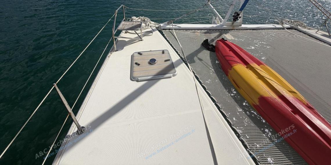 Catana 471 Owner Version : Passavant bâbord et trampoline Catana 471 Owner Version : Passavant bâbord et trampoline