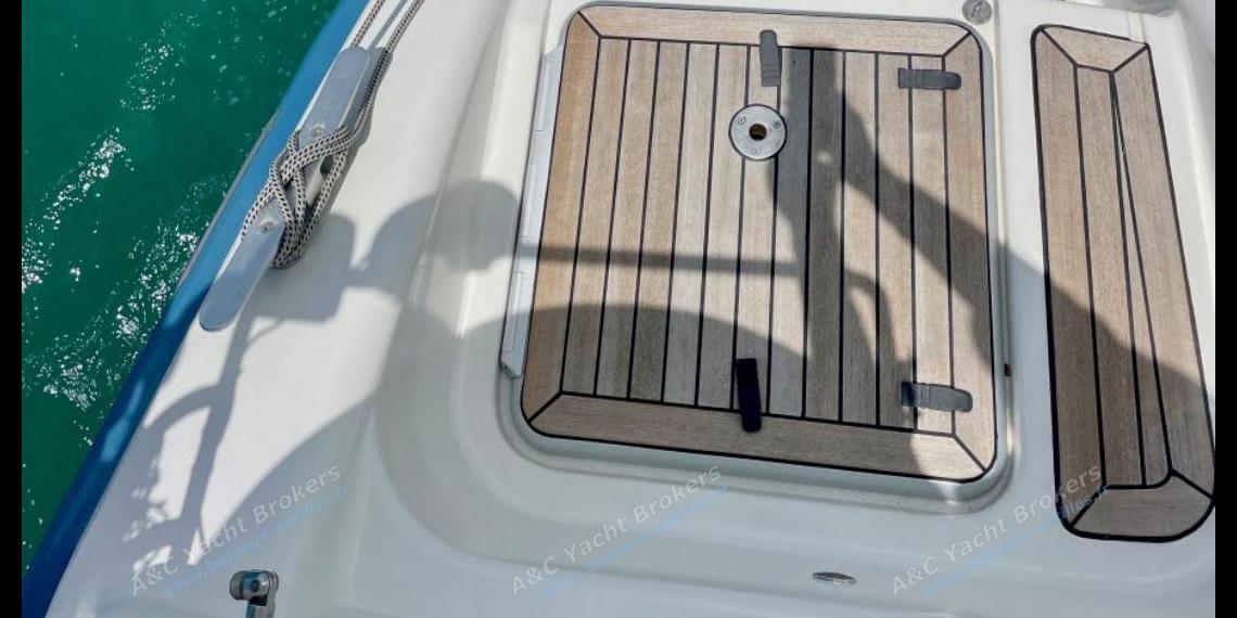 Catana 471 Version propriétaire : Jupe tribord Catana 471 Version propriétaire : Jupe tribord