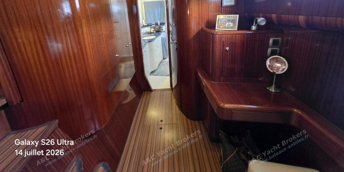 Catana Catana 582 : Suite propriétaire dans la coque tribord Catana Catana 582 : Suite propriétaire dans la coque tribord