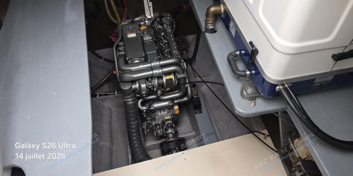 Catana Catana 582 : Moteur Yanmar 4JH3-DTE et generateur Fischer Panda Catana Catana 582 : Moteur Yanmar 4JH3-DTE et generateur Fischer Panda