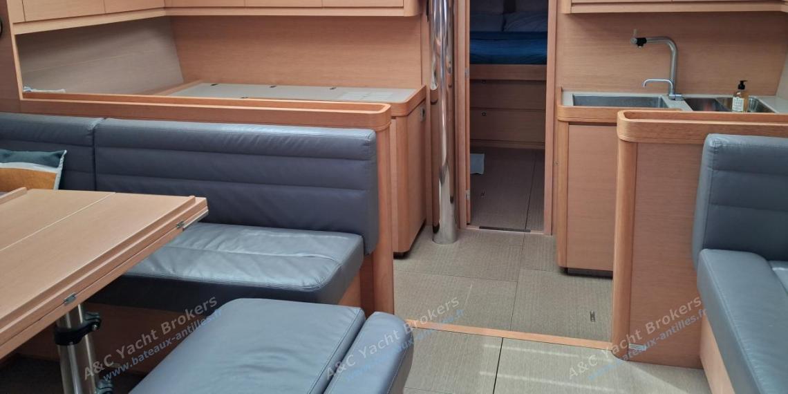 Dufour 500 Grand'Large : Carré autre vue Dufour 500 Grand'Large : Carré autre vue