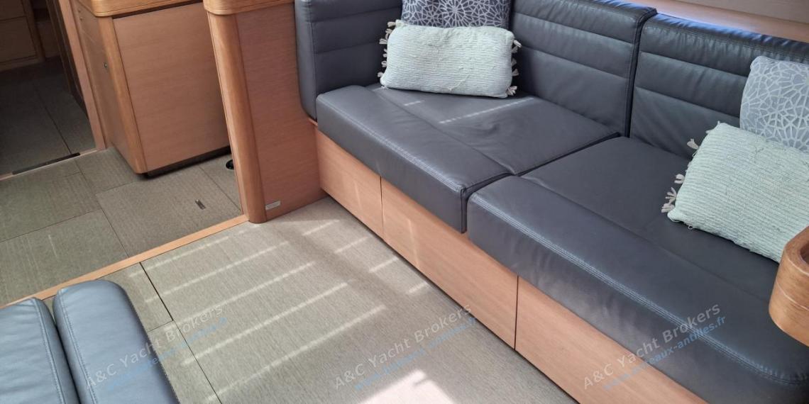 Dufour 500 Grand'Large : Banquette tribord Dufour 500 Grand'Large : Banquette tribord