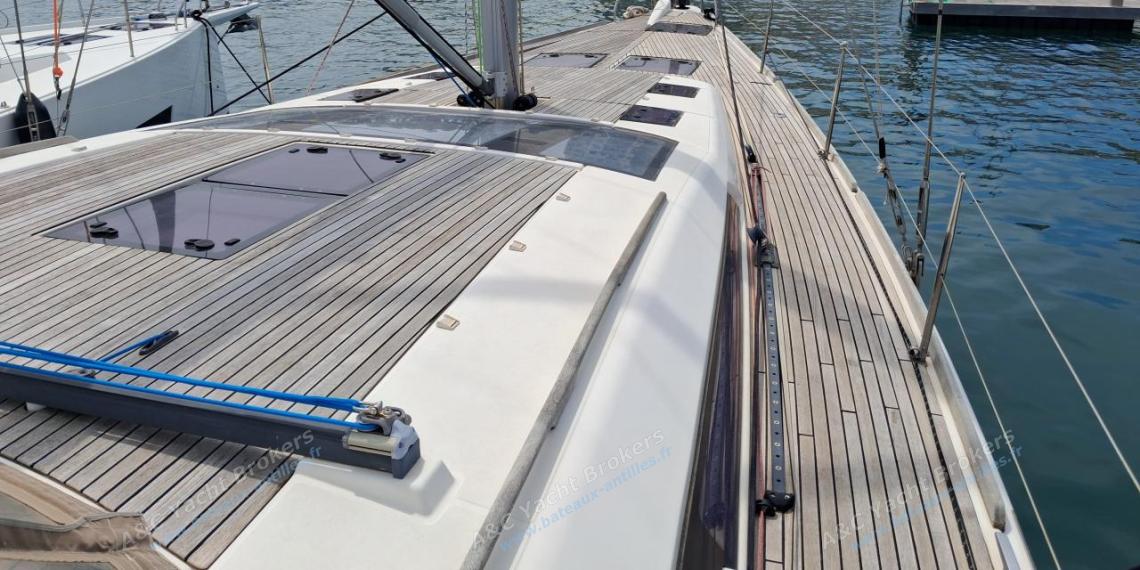 Dufour 500 Grand'Large : Roof et passavant tribord Dufour 500 Grand'Large : Roof et passavant tribord